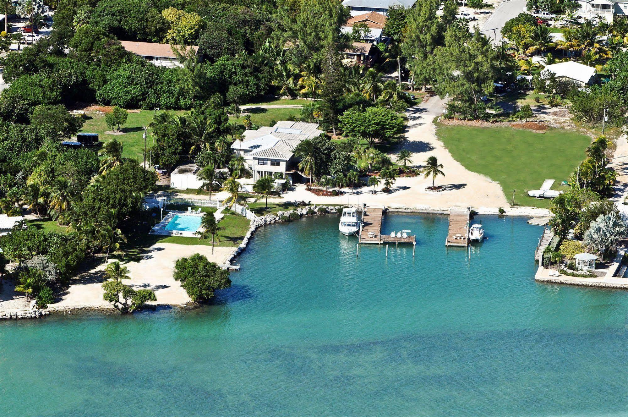 Seascape Resort & Marina Marathon Εξωτερικό φωτογραφία